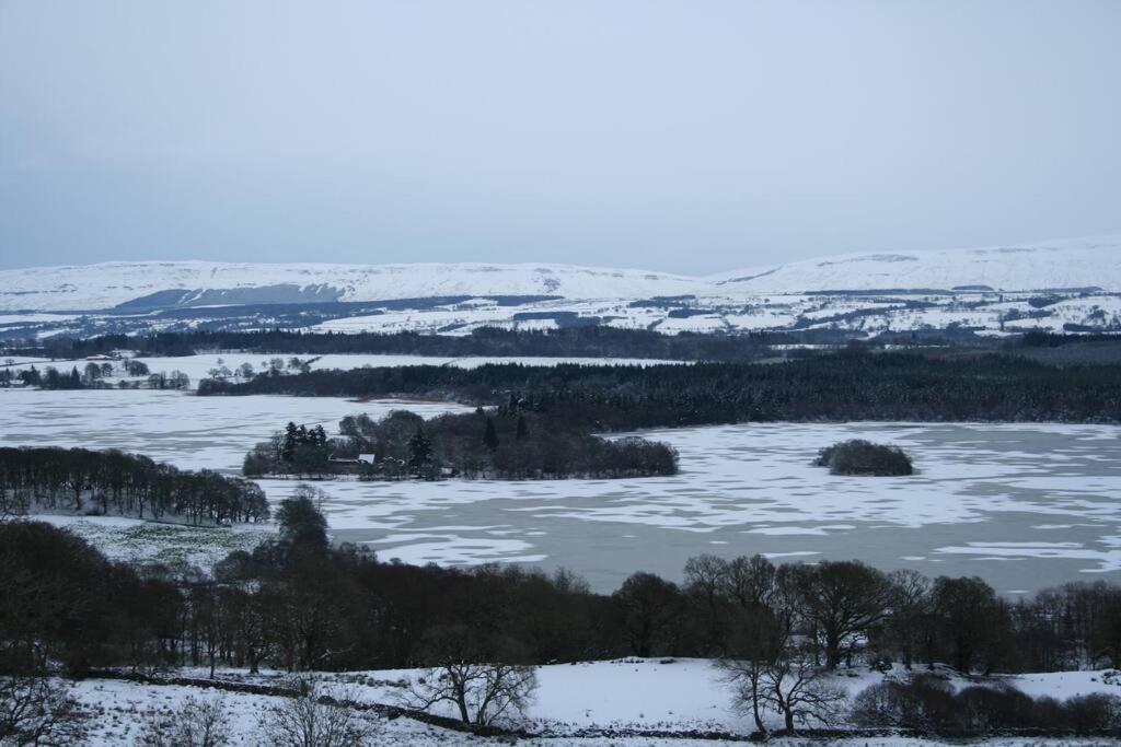 The Mews - A Cottage With A Spectacular Lake View Port Of Menteith Bagian luar foto