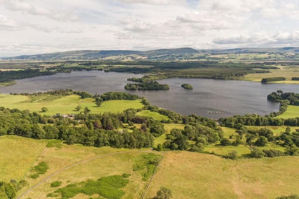 The Mews - A Cottage With A Spectacular Lake View Port Of Menteith Bagian luar foto