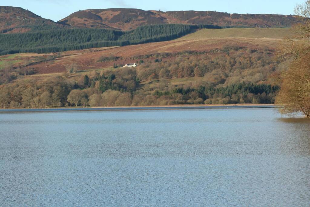 The Mews - A Cottage With A Spectacular Lake View Port Of Menteith Bagian luar foto