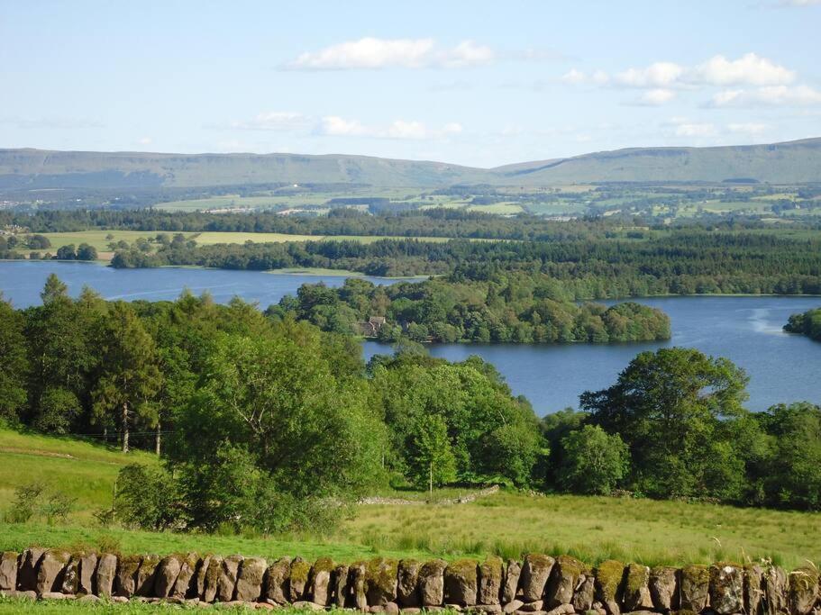 The Mews - A Cottage With A Spectacular Lake View Port Of Menteith Bagian luar foto