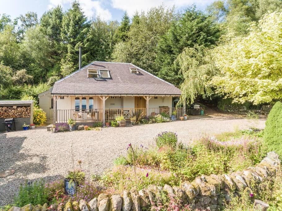The Mews - A Cottage With A Spectacular Lake View Port Of Menteith Bagian luar foto